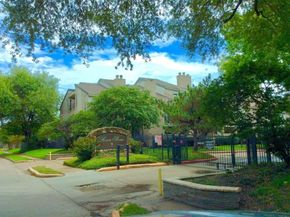10855 Meadowglen Lane 928, Houston TX 77042