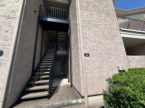 10855 Meadowglen Lane 928, Houston TX 77042