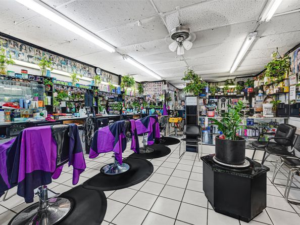 8502 C E King Parkway, Houston TX 77044