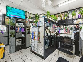 8502 C E King Parkway, Houston TX 77044