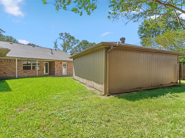 5834 Braesheather Drive, Houston TX 77096