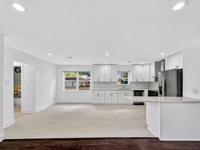 5702 Cheltenham Drive, Houston TX 77096