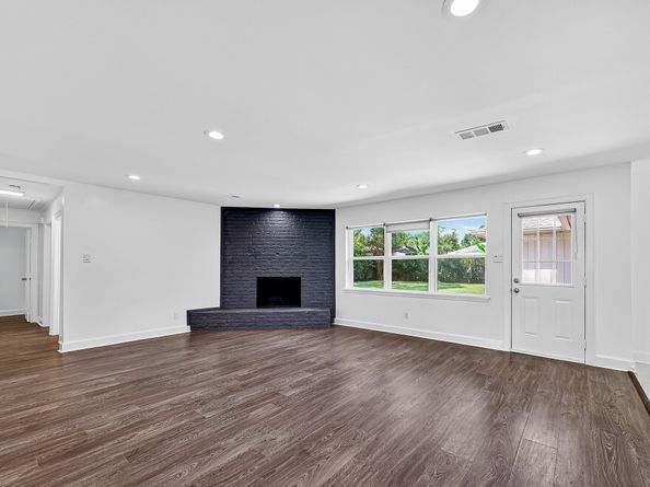 5702 Cheltenham Drive, Houston TX 77096