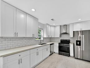 5702 Cheltenham Drive, Houston TX 77096