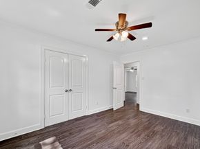 5702 Cheltenham Drive, Houston TX 77096