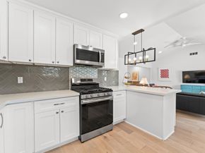 1903 Mill Creek Drive Drive, Houston TX 77008