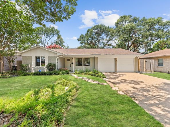 1903 Mill Creek Drive Drive, Houston TX 77008