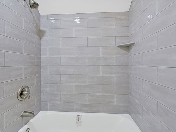 8615 Glenaire Street, Houston TX 77061