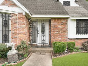 8615 Glenaire Street, Houston TX 77061
