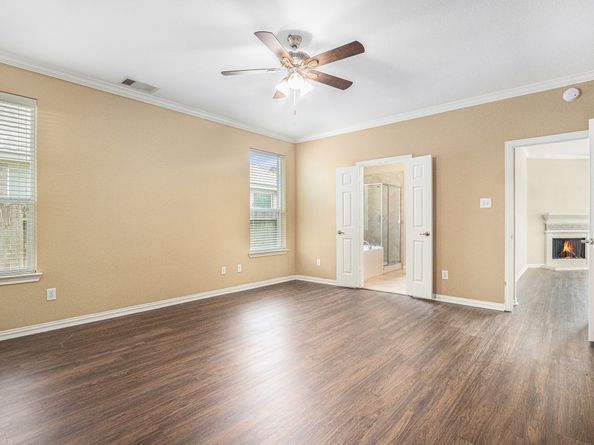 13826 Mckinney Creek Lane, Houston TX 77044