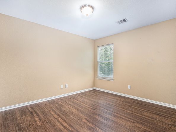 13826 Mckinney Creek Lane, Houston TX 77044