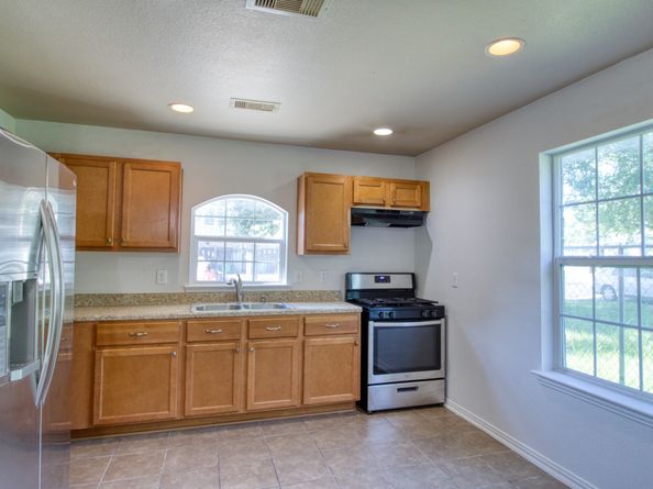 7315 Avenue J, Houston TX 77011