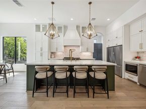 1913 Ebony Lane, Houston TX 77018