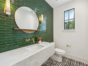 1913 Ebony Lane, Houston TX 77018