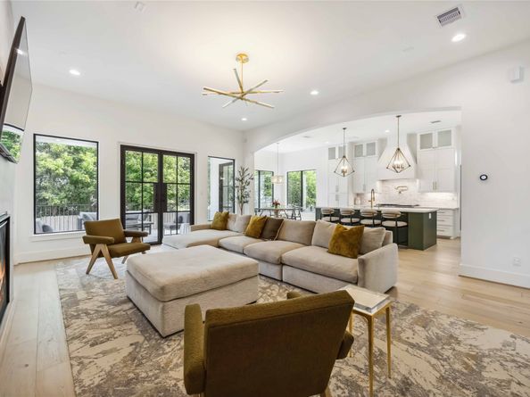 1913 Ebony Lane, Houston TX 77018