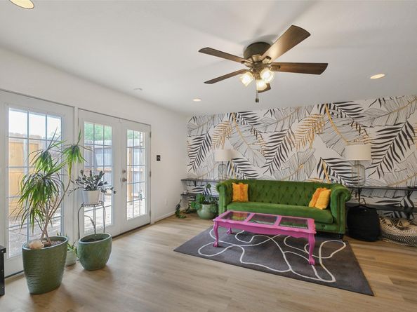 11550 Chimney Rock Unit 400 Road, Houston TX 77035