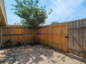 11550 Chimney Rock Unit 400 Road, Houston TX 77035