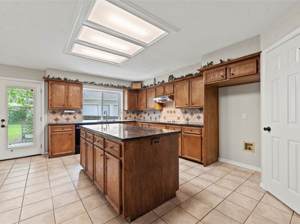 7403 Foxton Place Court, Houston TX 77095