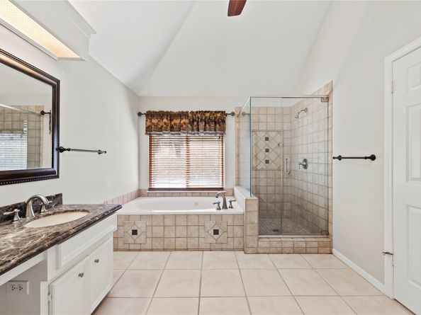 7403 Foxton Place Court, Houston TX 77095