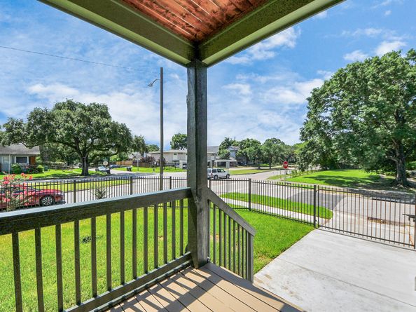 4541 Walker St, Houston TX 77023