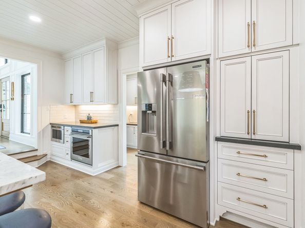 4810 Middle Falls Drive, Houston TX 77345