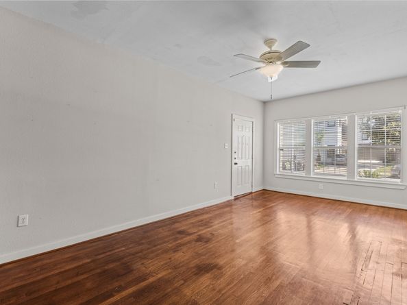 2218 Arbor Street, Houston TX 77004