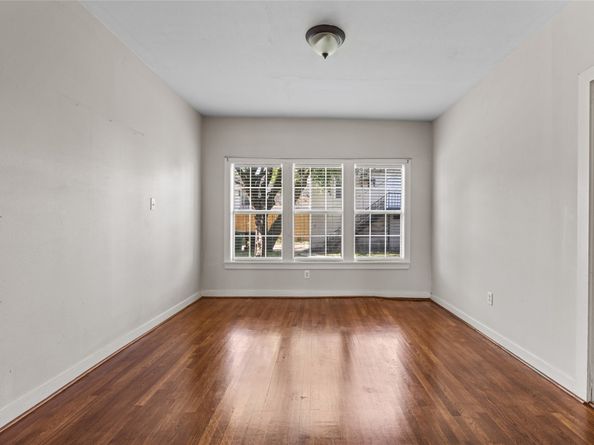 2218 Arbor Street, Houston TX 77004