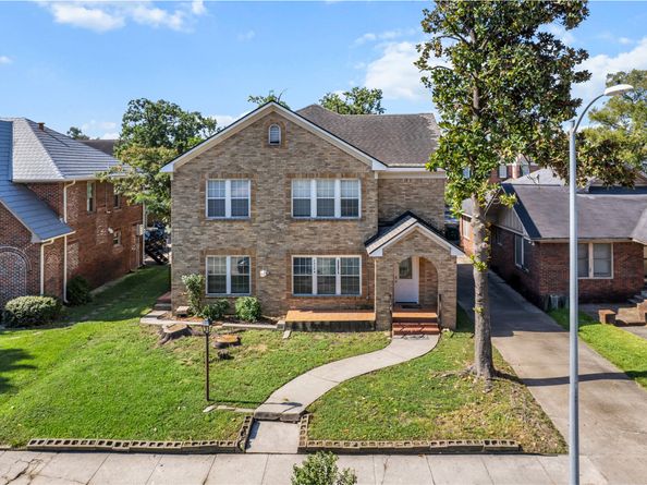 2218 Arbor Street, Houston TX 77004