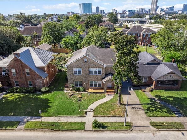 2218 Arbor Street, Houston TX 77004