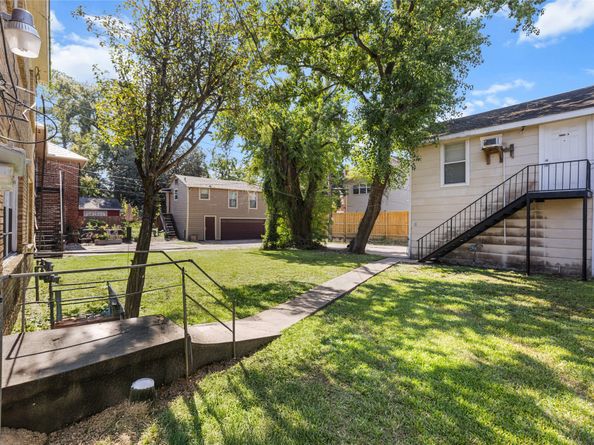 2218 Arbor Street, Houston TX 77004
