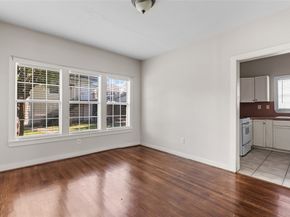 2218 Arbor Street, Houston TX 77004