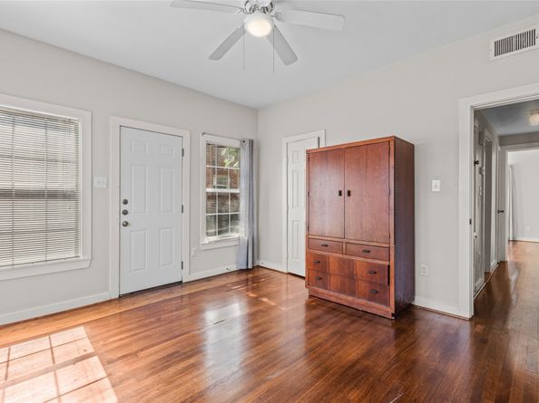 2218 Arbor Street, Houston TX 77004