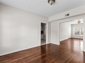 2218 Arbor Street, Houston TX 77004