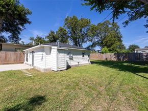 729 Caperton Street, Houston TX 77022
