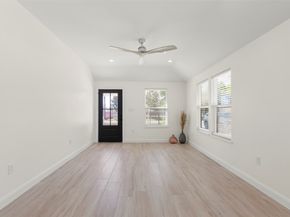 729 Caperton Street, Houston TX 77022