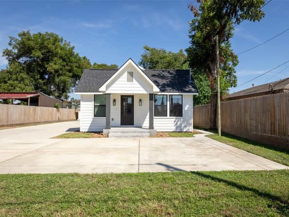 729 Caperton Street, Houston TX 77022