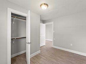 729 Caperton Street, Houston TX 77022