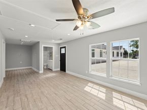 729 Caperton Street, Houston TX 77022