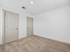 12712 Oxford Gate Drive, Houston TX 77047