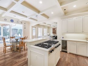 52 Briar Hollow Lane E, Houston TX 77027