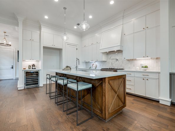 2434 QUENBY Street, Houston TX 77005