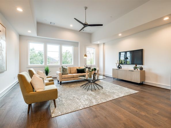 2434 QUENBY Street, Houston TX 77005