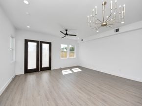 4129 E Toliver Street, Houston TX 77016