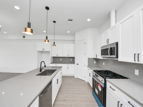 4129 E Toliver Street, Houston TX 77016