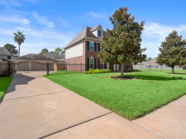 15002 Vista Heights Drive, Cypress TX 77433