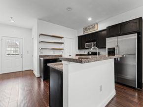1602 Elgin Street 10, Houston TX 77004