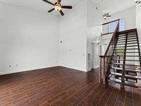 1602 Elgin Street 10, Houston TX 77004