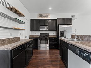 1602 Elgin Street 10, Houston TX 77004