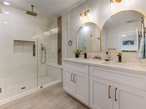 3221 Durhill Street, Houston TX 77025