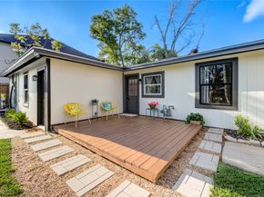 3221 Durhill Street, Houston TX 77025